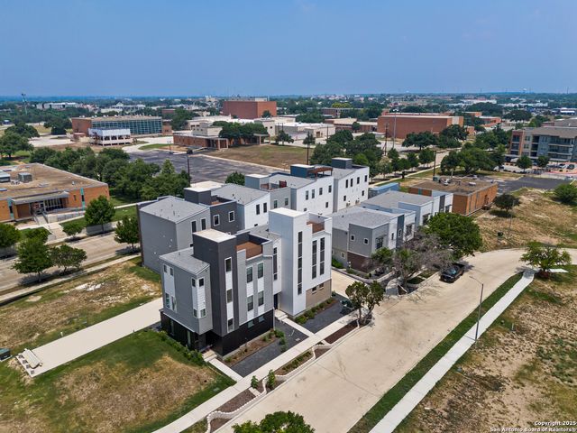 7946 Kennedy Hill, San Antonio, TX 78235