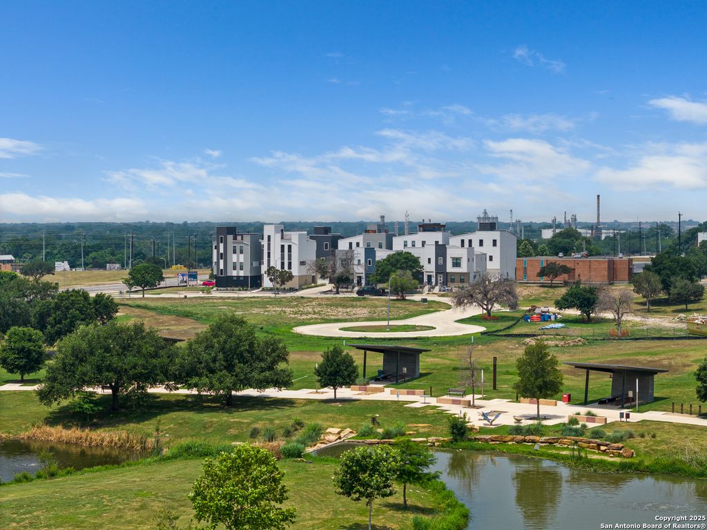 7946 Kennedy Hill, San Antonio, TX 78235
