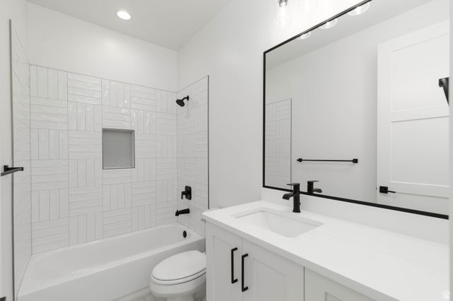 3187 S NEWPORT DR, Washington, UT 84780