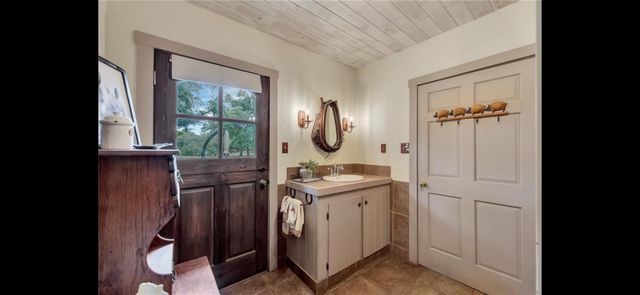 2161 Lone Man Mountain RD, Wimberley, TX 78676