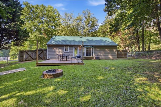 4487 Fountain Drive, Gillsville, GA 30543