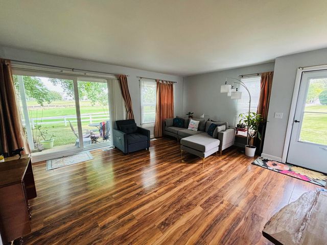 1800 N Vermont Drive 1800, Elk Grove Village, IL 60007