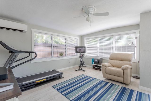 1327 ROSCOMARE AVENUE, Orlando, FL 32806