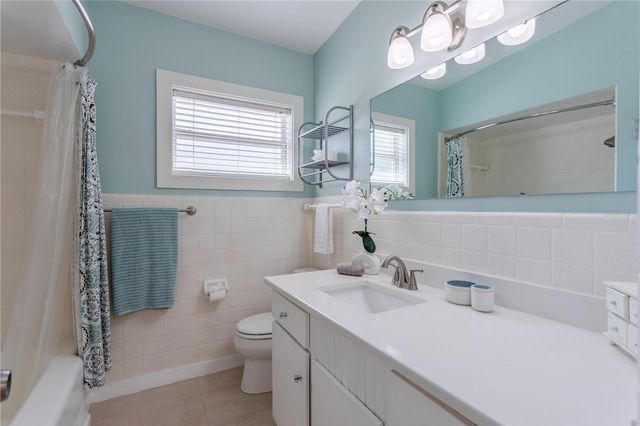 1327 ROSCOMARE AVENUE, Orlando, FL 32806