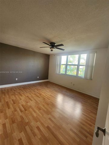 1080 99th Street 221, Bay Harbor Islands, FL 33154