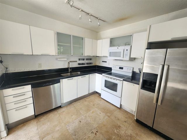 1080 99th Street 221, Bay Harbor Islands, FL 33154