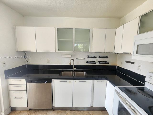 1080 99th Street 221, Bay Harbor Islands, FL 33154