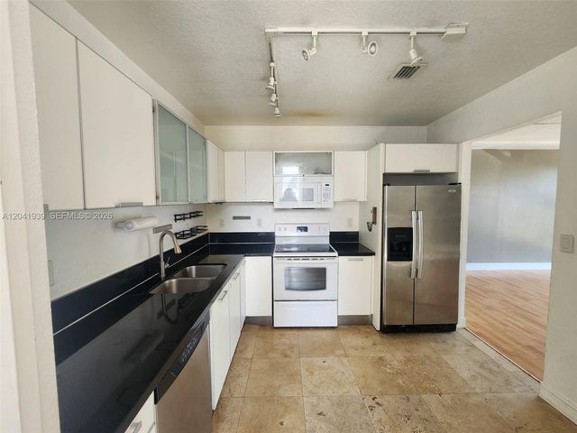1080 99th Street 221, Bay Harbor Islands, FL 33154