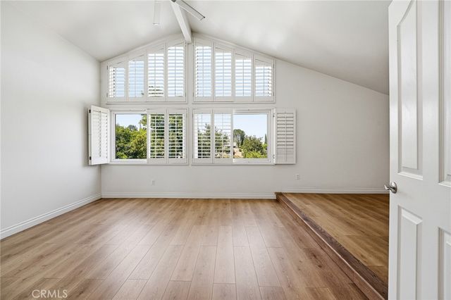 19581 Braewood, Tarzana, CA 91356