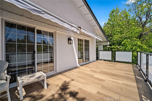 19581 Braewood, Tarzana, CA 91356
