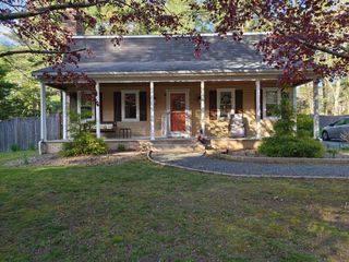 1 Kelly Dr, Freetown, MA 02717