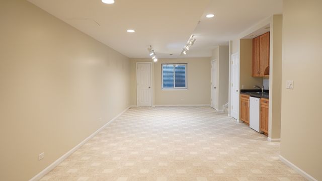 2664 Goldenrod Lane, Glenview, IL 60026