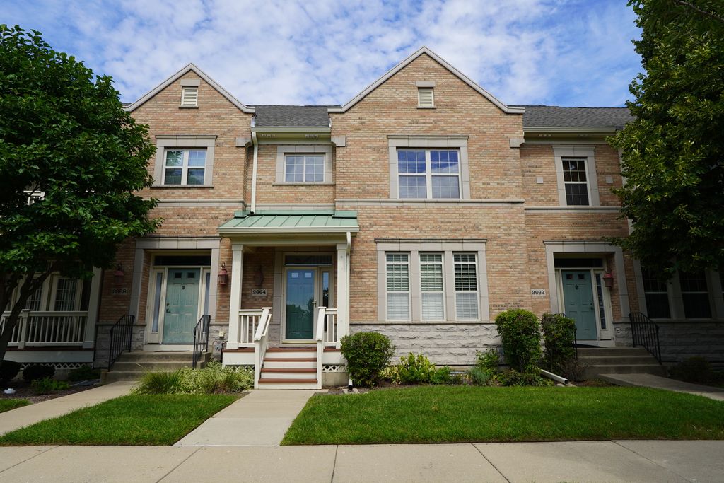 2664 Goldenrod Lane, Glenview, IL 60026