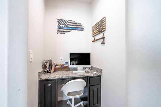 8432 E County Rd 114, Midland, TX 79706