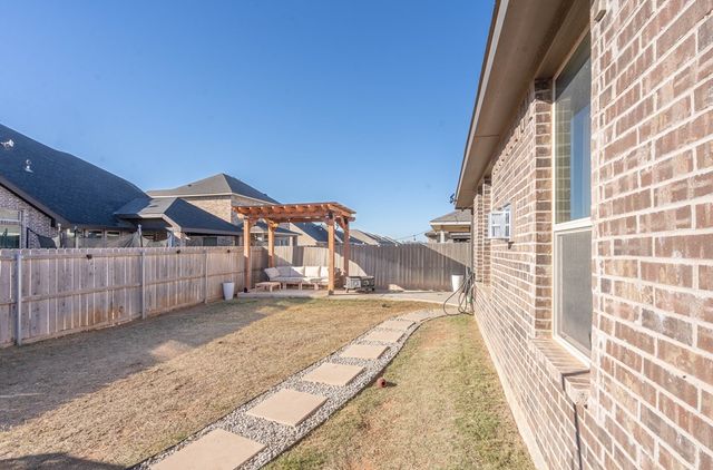 8432 E County Rd 114, Midland, TX 79706