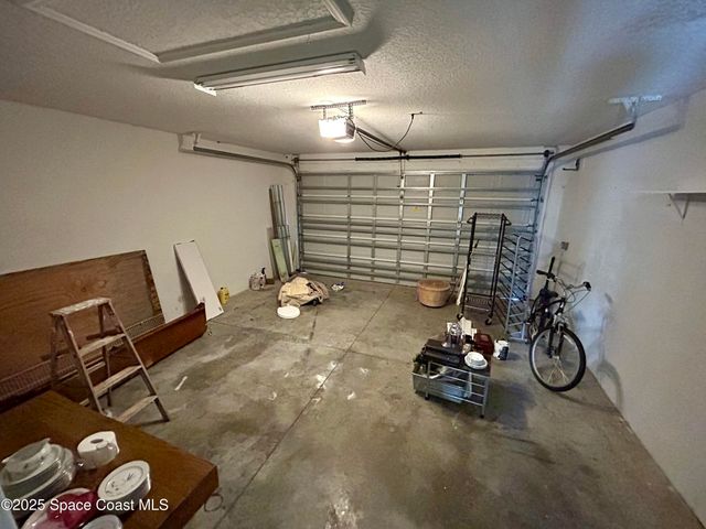 910 Twisting Branch Court, Melbourne, FL 32935