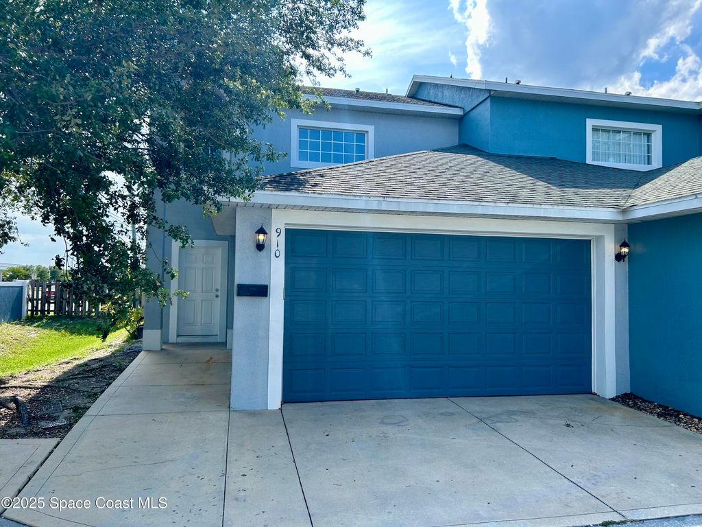 910 Twisting Branch Court, Melbourne, FL 32935