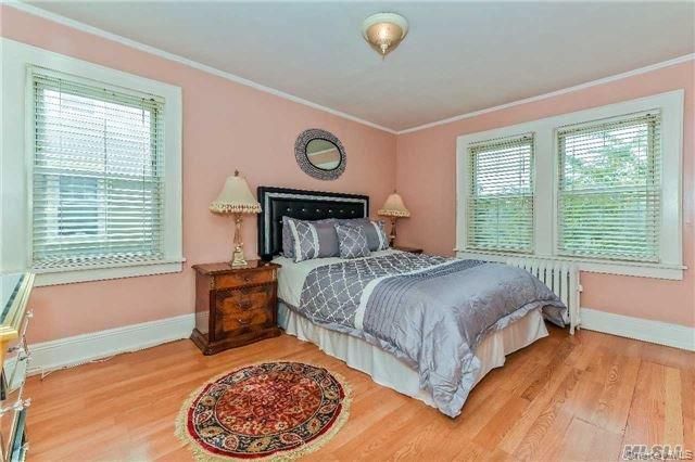 49 Malden Avenue, Lynbrook, NY 11563