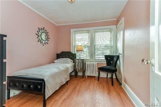 49 Malden Avenue, Lynbrook, NY 11563