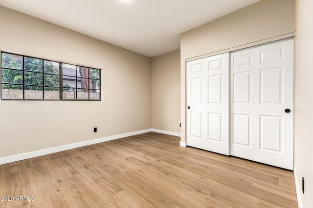 6425 W CROCUS Drive, Glendale, AZ 85306