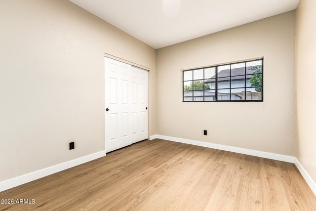 6425 W CROCUS Drive, Glendale, AZ 85306