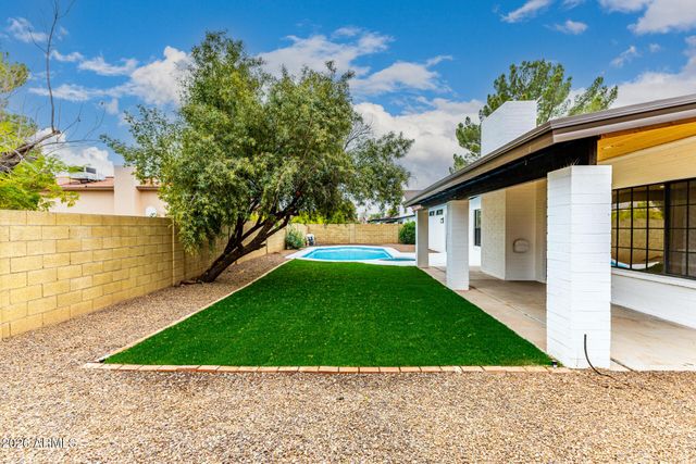 6425 W CROCUS Drive, Glendale, AZ 85306