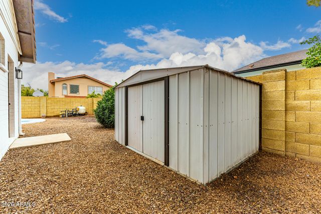 6425 W CROCUS Drive, Glendale, AZ 85306