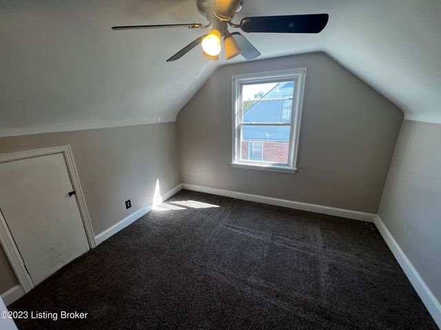 1002 Meadow Hill Rd, Louisville, KY 40219