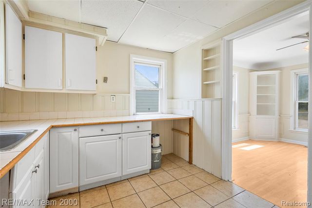 2607 Weithoff Court, Inkster, MI 48141