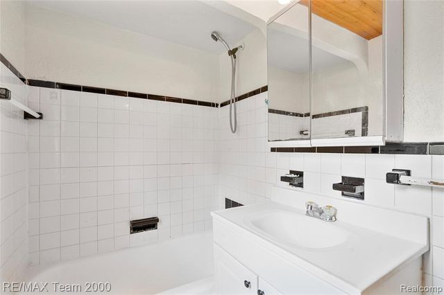 2607 Weithoff Court, Inkster, MI 48141