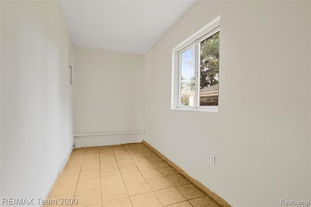 2607 Weithoff Court, Inkster, MI 48141