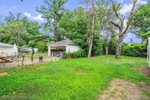 2607 Weithoff Court, Inkster, MI 48141