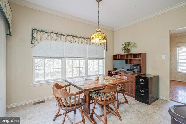 6 SYLVAN CT, Delran, NJ 08075