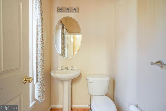 6 SYLVAN CT, Delran, NJ 08075