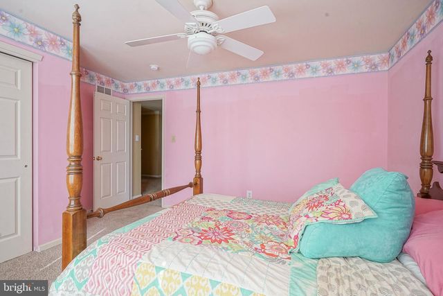 6 SYLVAN CT, Delran, NJ 08075