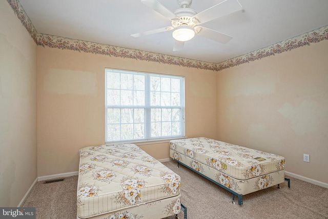 6 SYLVAN CT, Delran, NJ 08075