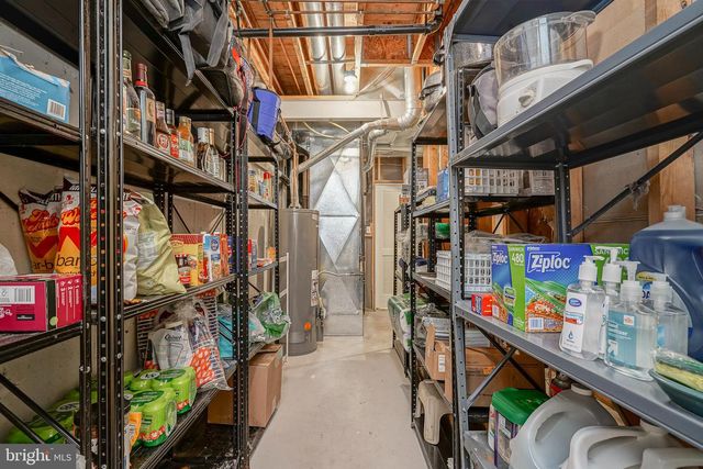 6 SYLVAN CT, Delran, NJ 08075