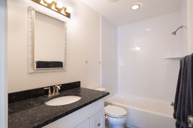 2129 W 2700 N, Farr West, UT 84404
