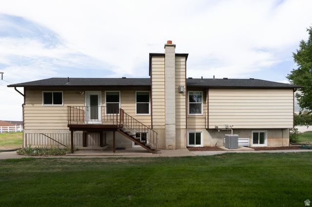 2129 W 2700 N, Farr West, UT 84404