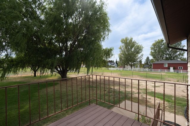 2129 W 2700 N, Farr West, UT 84404