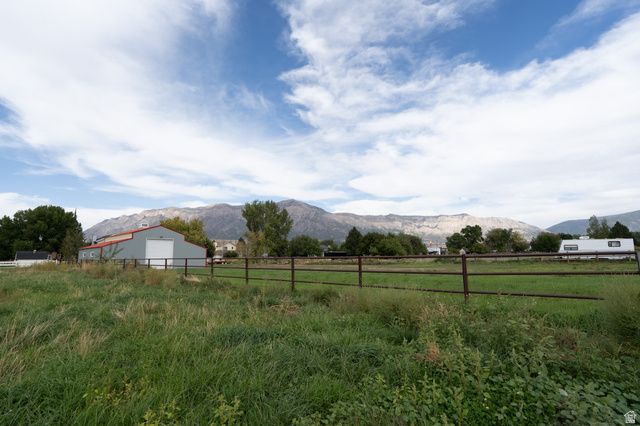 2129 W 2700 N, Farr West, UT 84404