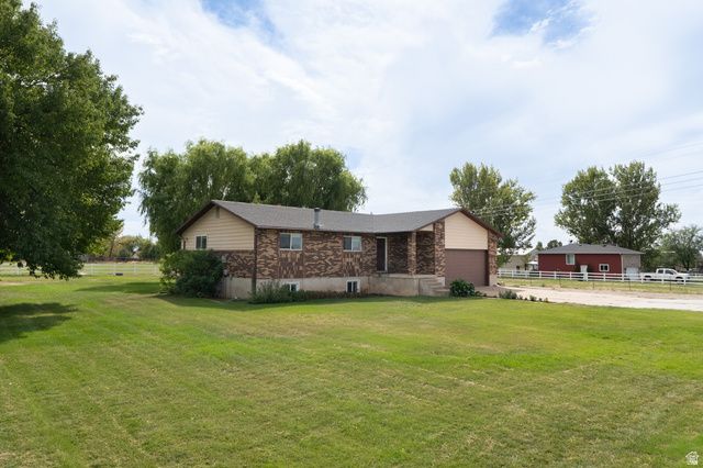 2129 W 2700 N, Farr West, UT 84404