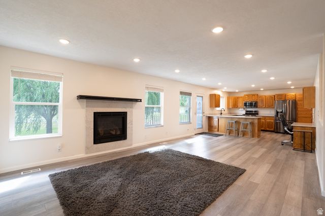 2129 W 2700 N, Farr West, UT 84404