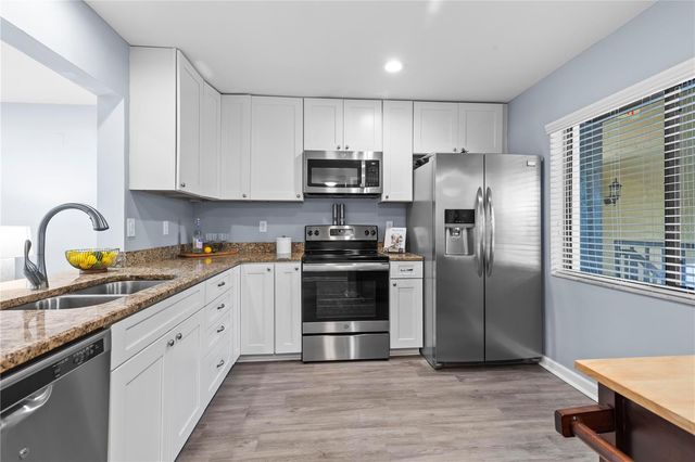 3600 MAGNOLIA RIDGE CIRCLE 1221, Palm Harbor, FL 34684