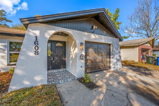 1608 AMBERLEA DRIVE N, Dunedin, FL 34698