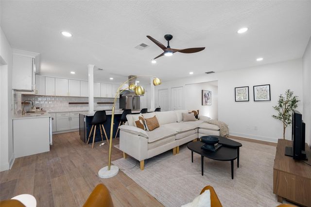 1608 AMBERLEA DRIVE N, Dunedin, FL 34698