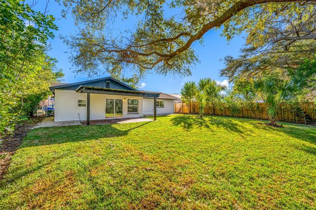 1608 AMBERLEA DRIVE N, Dunedin, FL 34698