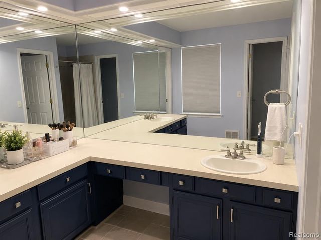 2636 Orbit Drive, Lake Orion, MI 48360
