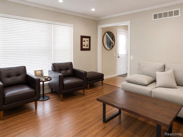 2636 Orbit Drive, Lake Orion, MI 48360