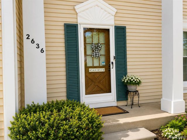 2636 Orbit Drive, Lake Orion, MI 48360